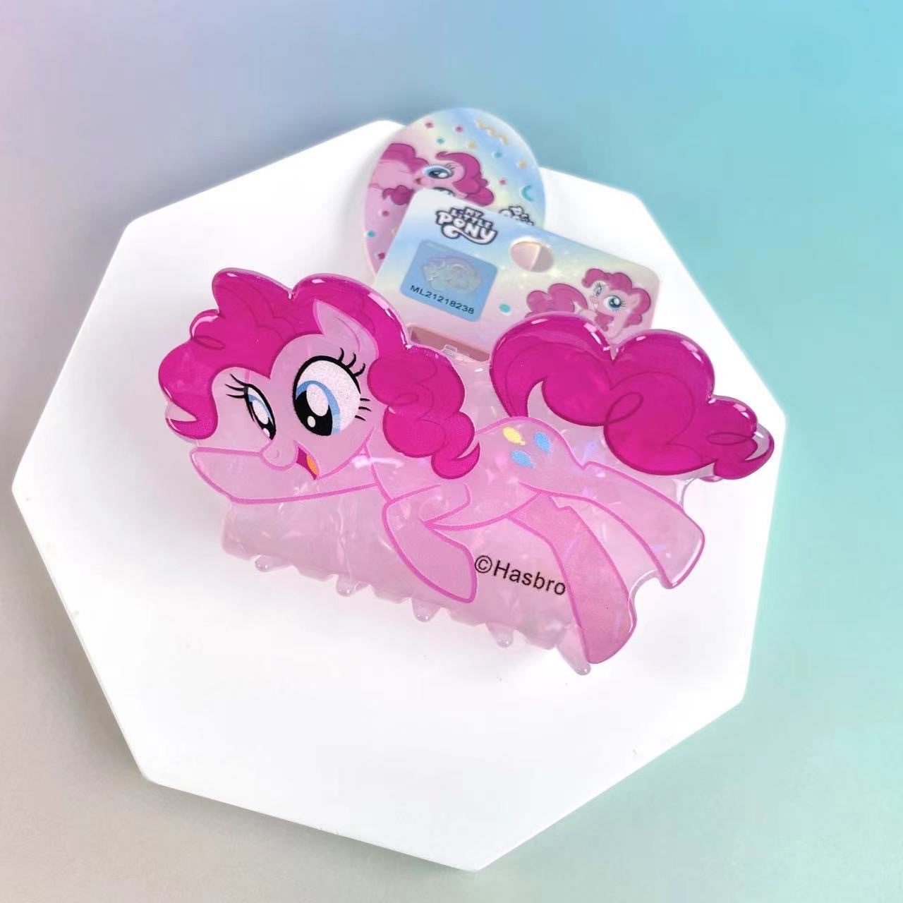 Hasbro My Little Pony Shark Ha - огляд і ціна Woman Accessory